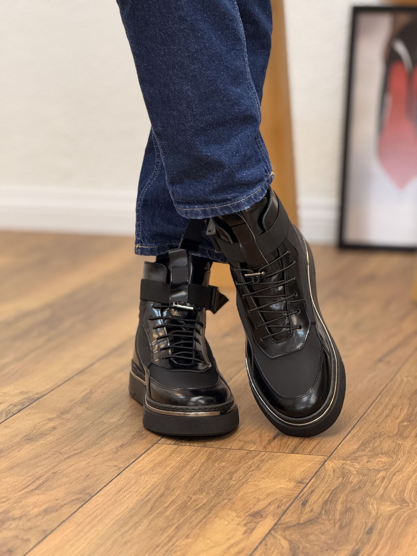 Luciano Bellini  26905 Kenarı Lastik Detay Bot