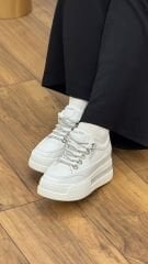 Guja 25Y492 Kadın Bağcık Taş Detay Spor Ayakkabı