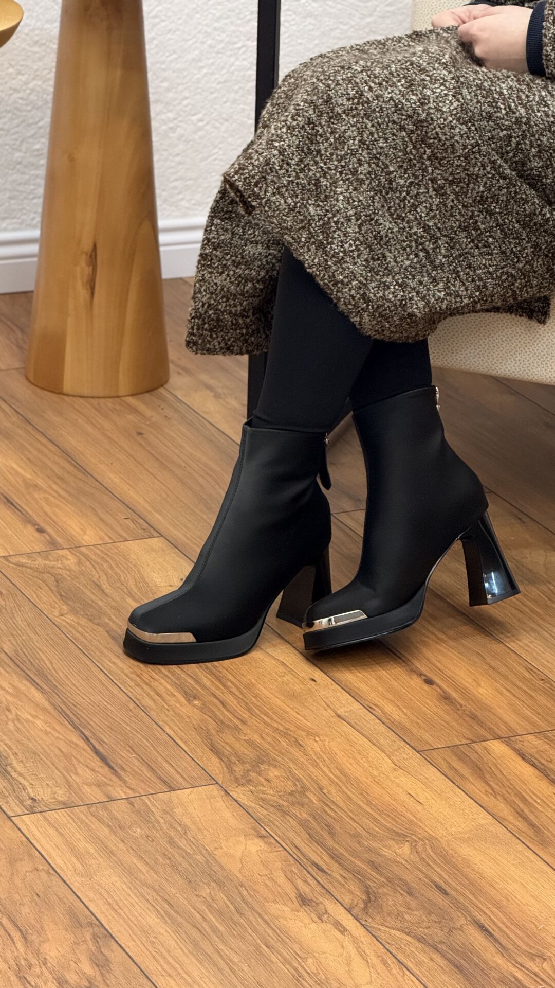 Guja 25K414 Kadın Topuklu Streç Demir Detay Bot