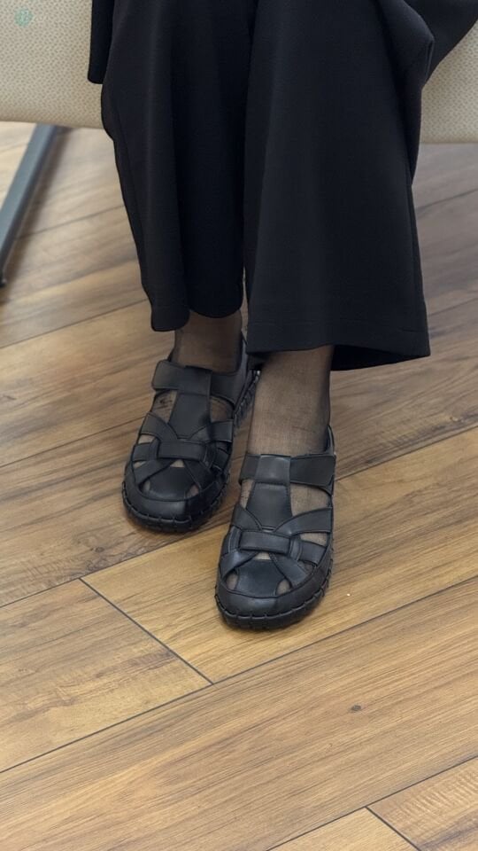 Floor 3001 Kadın Deri Ortopedik Cırt Detay Yazlık Ayakkabı