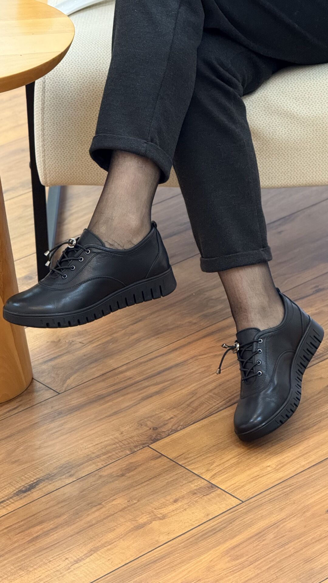 Evida 2767 Kadın Hakiki Deri Ortopedik Lastik Bağcık Düz Model