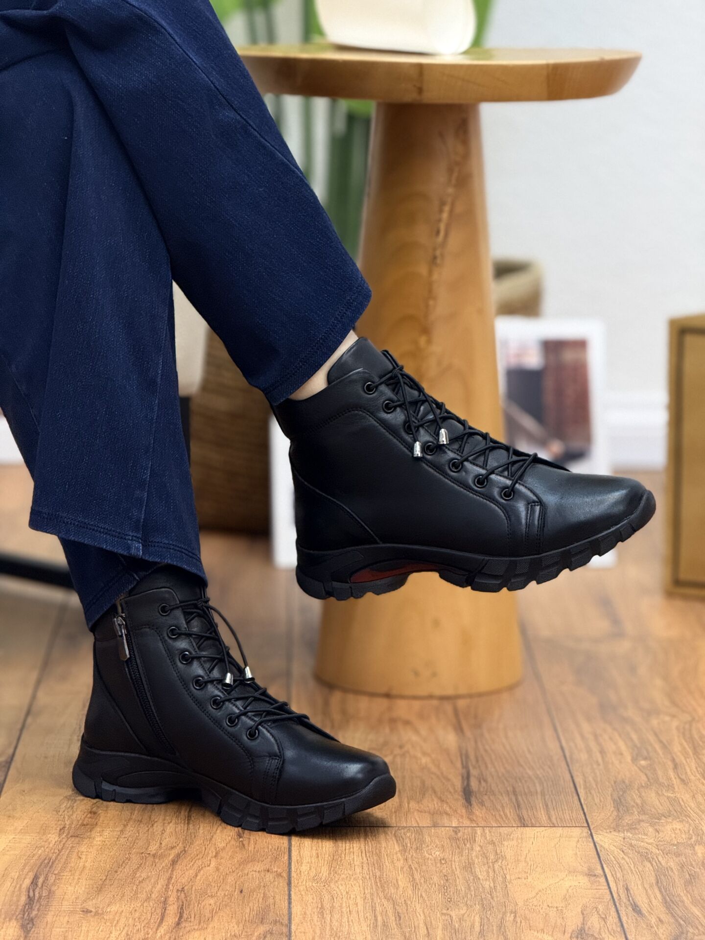 MYM 10155 Kadın Hakiki Deri Ortopedik Bağcıklı Bot