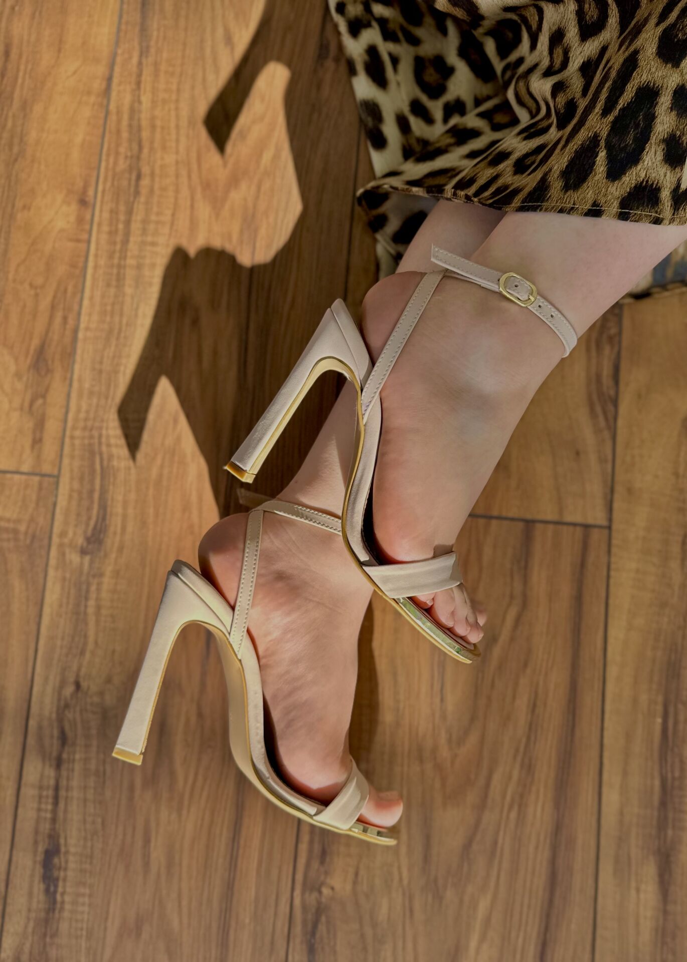 LuciBella 2304 Kadın Altın Detay Tek Bant Abiye