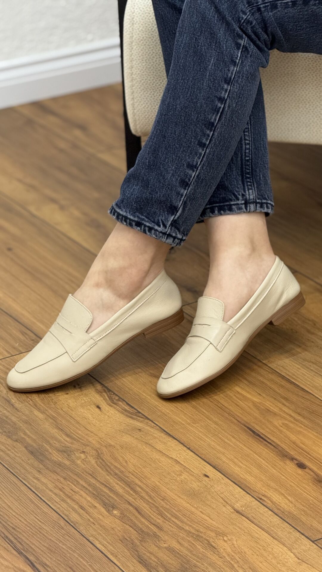 Rachel M2053 Kadın Hakiki Deri Atkılı Küt Burun Babet