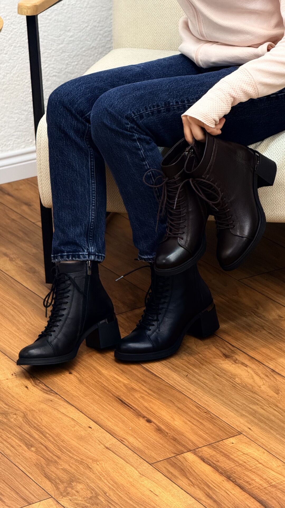 Rachel R1234 Kadın Hakiki Deri Bağcıklı Topuk Detay Bot