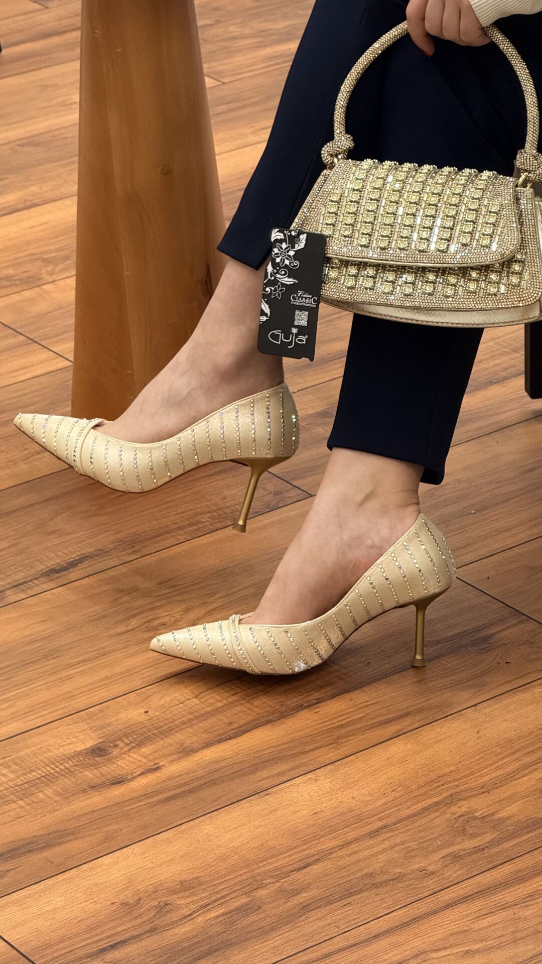 Guja C1283 Altın Abiye Taşlı Çanta