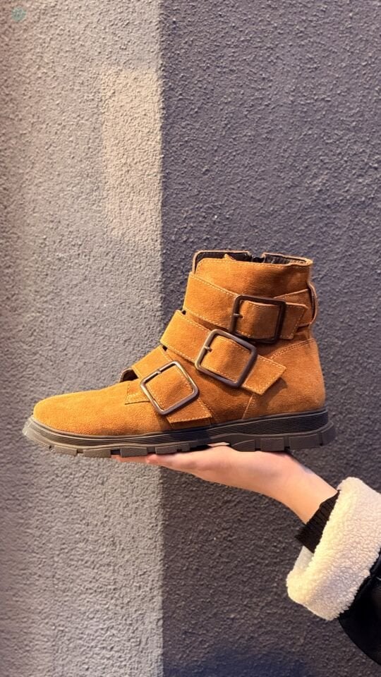 CHARMİA Hakiki Deri Tokalı Kauçuk Taban Bot