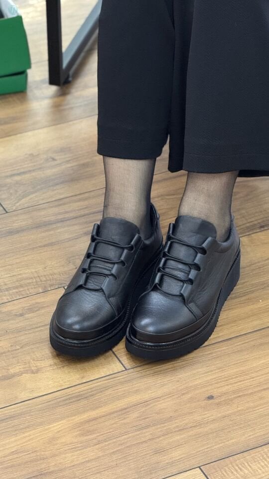 Nehir 1054 Kadın Lastik Bağcık Dolgu Deri Ayakkabı